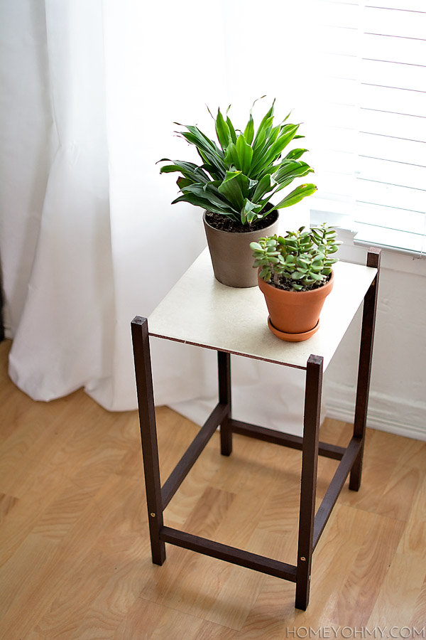 Modern Plant Stand DIY @homeyohmy