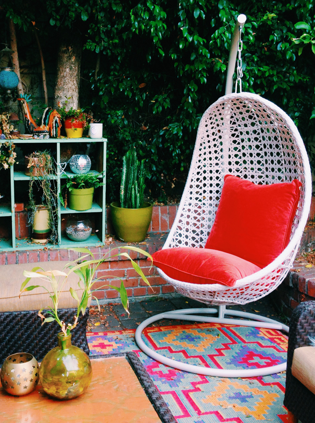 outdoor hanging chair