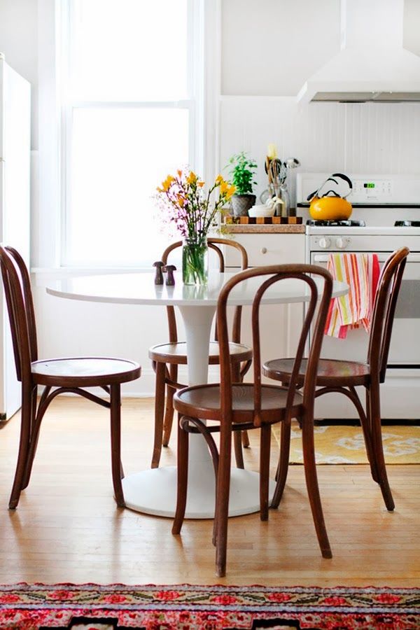 Tulip table with bentwood chairs