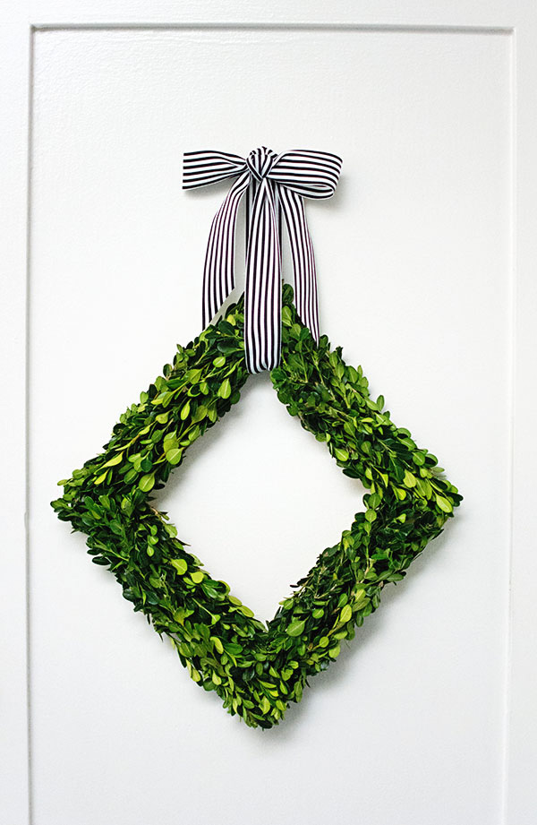 DIY Diamond Boxwood Wreath