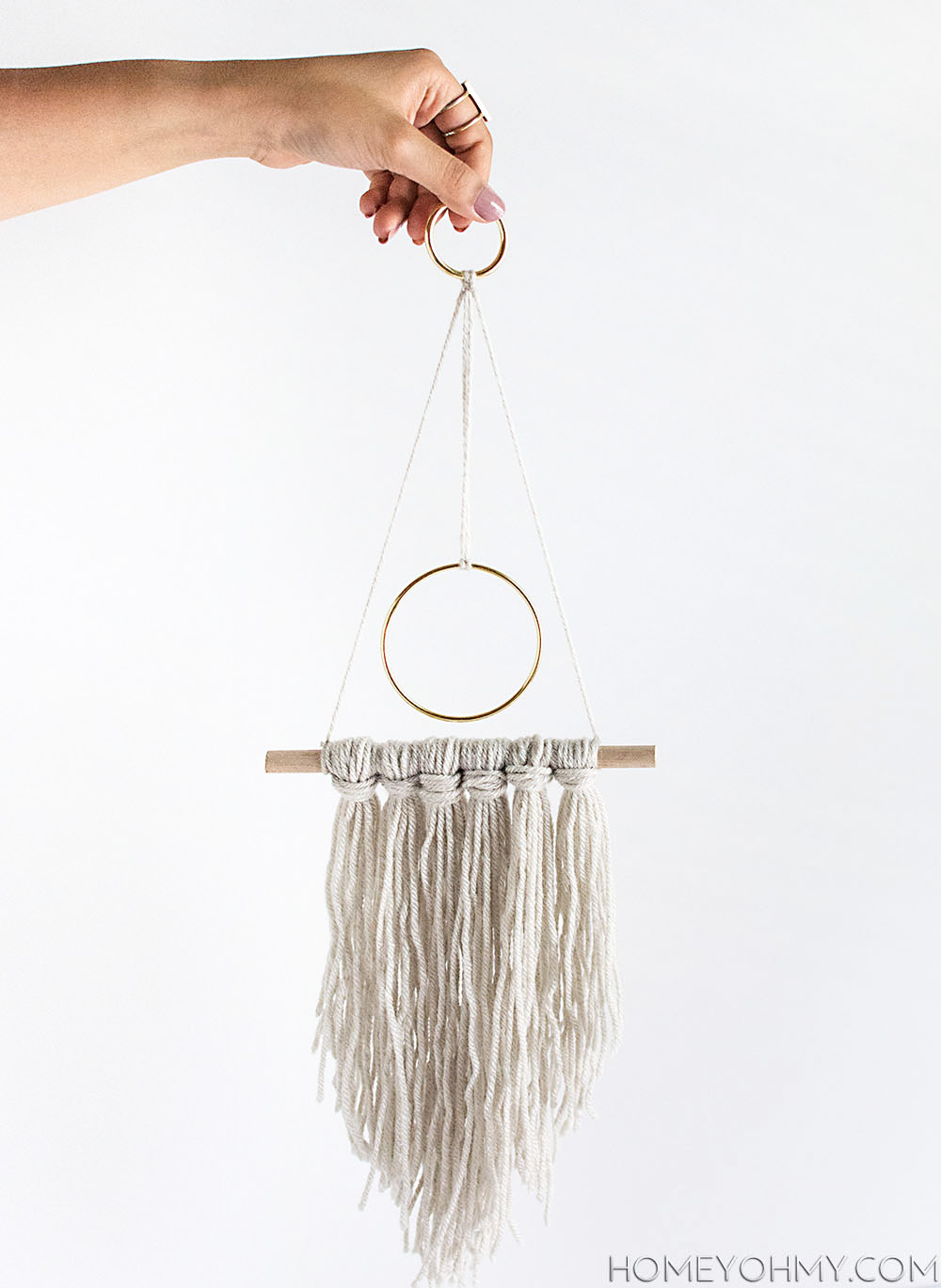 DIY yarn hanging-3