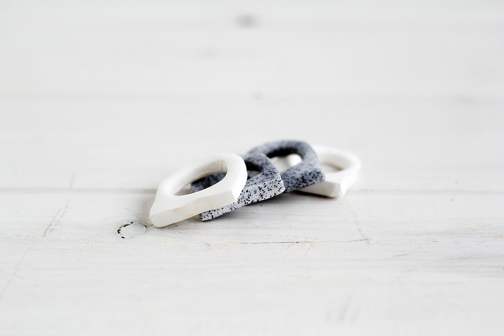 Fall-For-DIY-Faux-Granite-Rings-H