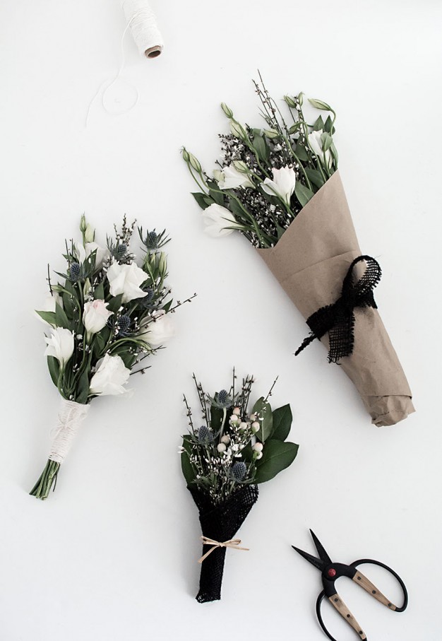 3 Easy Ways to Wrap Flowers