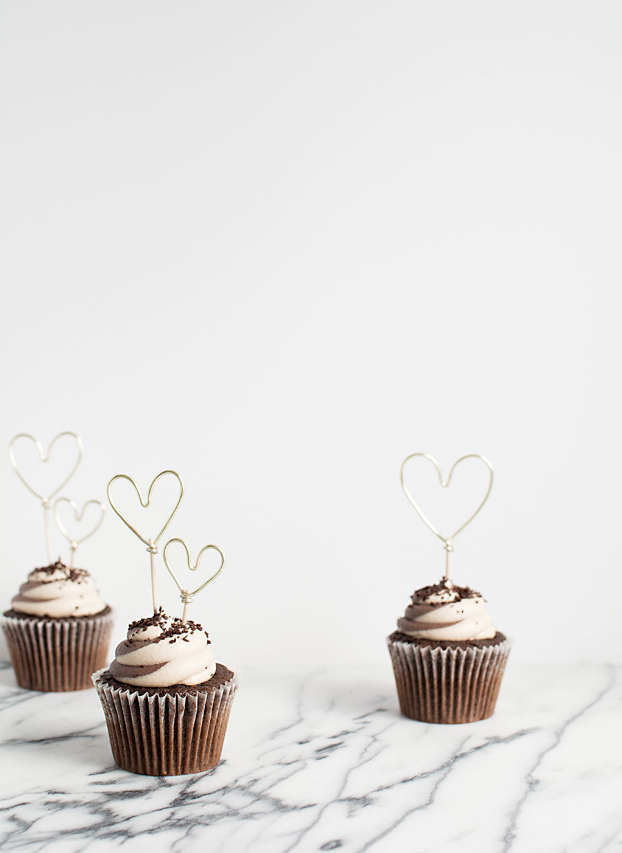 DIY- Gold Wire Heart Cupcake Toppers