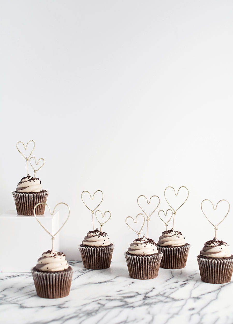 Gold Wire Heart Cupcake Toppers DIY