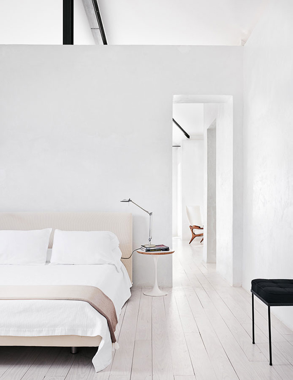 minimalist bedroom