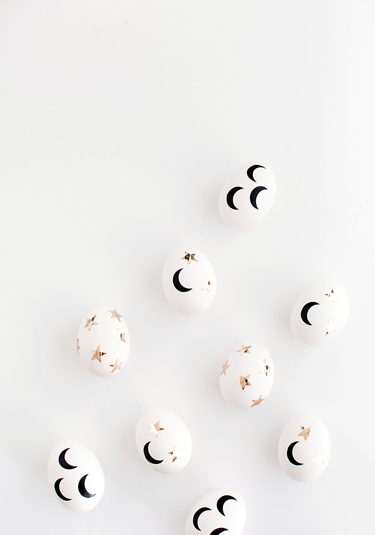 Stars and crescent moons Easter eggs DIY