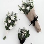 3 Easy Ways to Wrap Flowers
